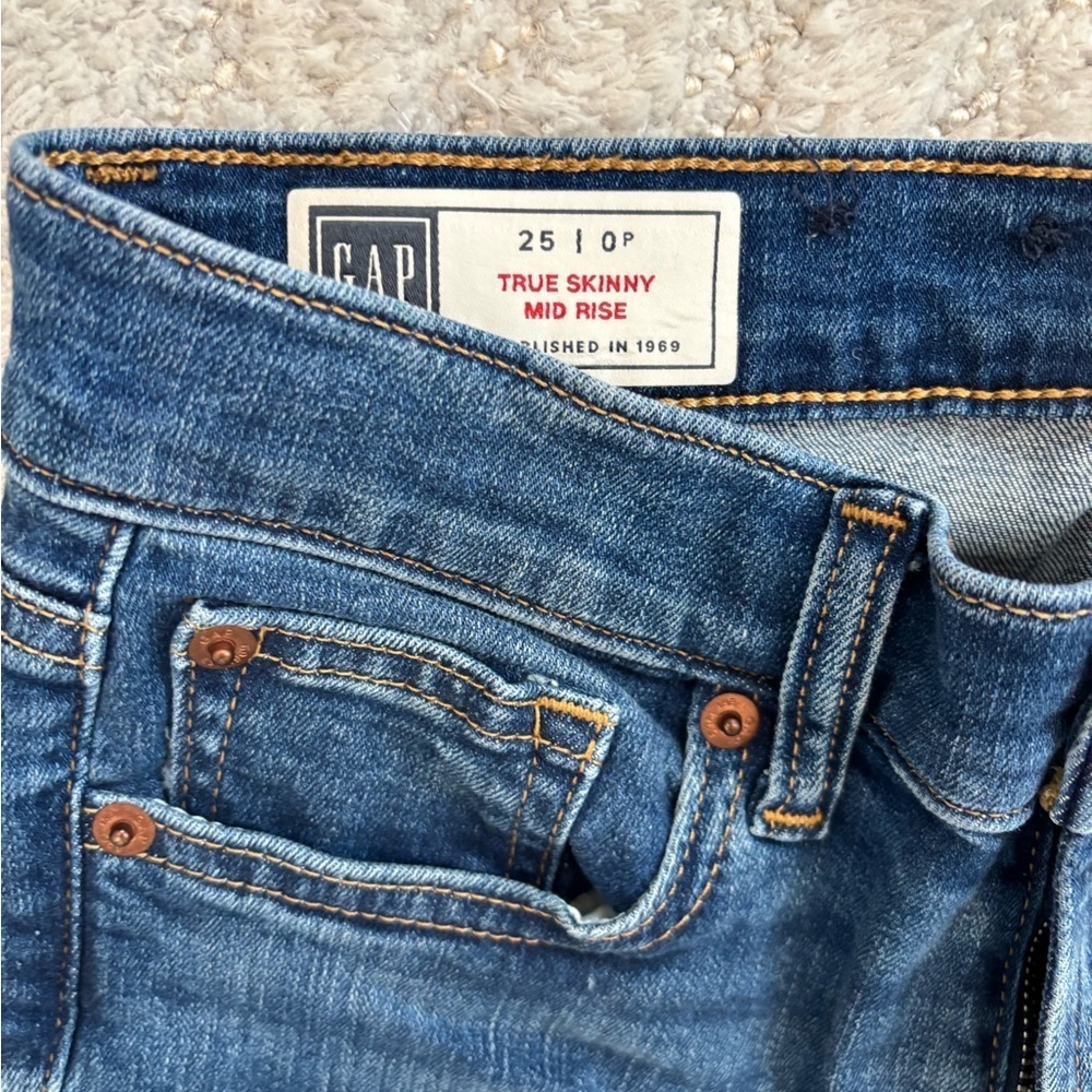 Gap Women’s Tru Skinny Mid Rise Denim Jeans - Size 25 P - Picture 3 of 4